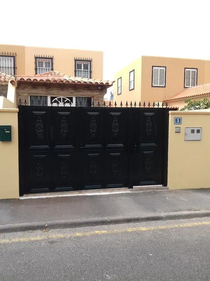 Villa Riki - Bed & Breakfast contacts